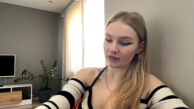 Snapshot of PlasaRima chatting on 06-11-26, 12:08 PlasaRima online show from 06-11-26, 12:08