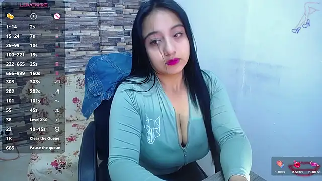 Snapshot of miaboobss chatting on 07-13-26, 01:25 miaboobss online show from 07-13-26, 01:25