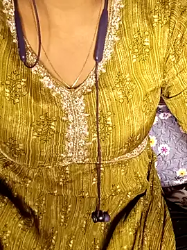 SEXY NOOR01 online show from 04-11-26, 07:24