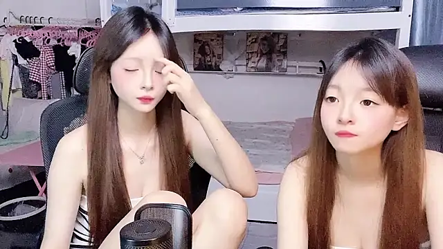 xiaoqiao-daqiao online show from 04-15-26, 01:29
