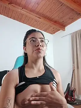 Iam eli09 online show from 04-14-26, 10:38