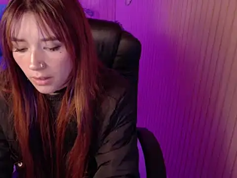 Emily Cherry  online show from 05-21-26, 02:35