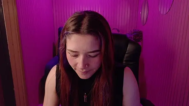 Emily Cherry  online show from 05-29-26, 04:05
