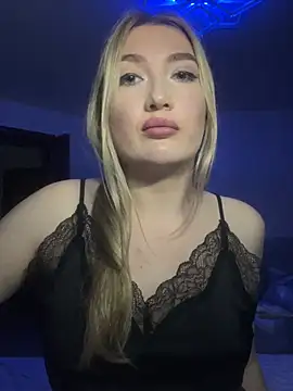 Mira royy online show from 05-27-26, 05:54