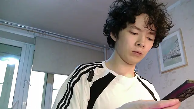 Miklaxyk online show from 05-13-26, 01:36