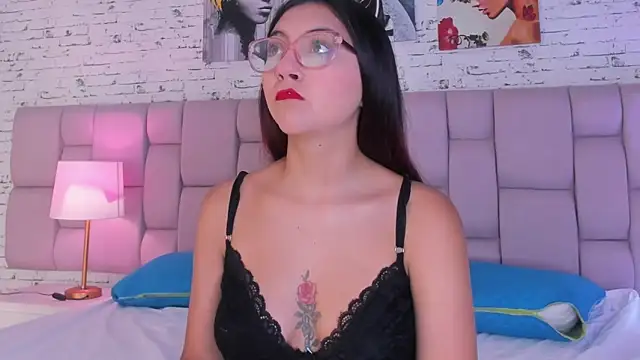 Snapshot of AshleeyRoberts chatting on 05-10-26, 01:16 AshleeyRoberts online show from 05-10-26, 01:16