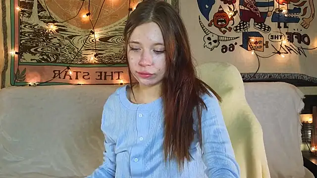 BlueberryMilMil online show from 04-17-26, 03:48