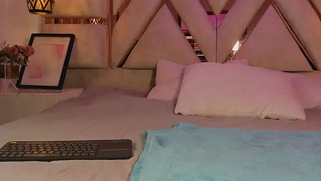 giigii hadidd online show from 05-01-26, 07:40