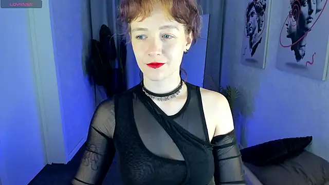 Ricki Bloom online show from 05-10-26, 01:11