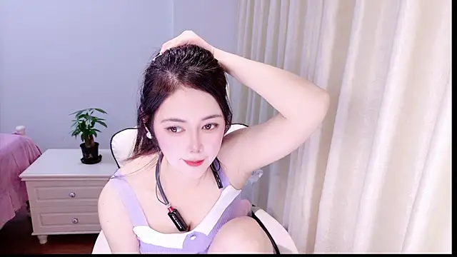Snapshot of Sunny-cc chatting on 04-23-26, 01:57 Sunny-cc online show from 04-23-26, 01:57