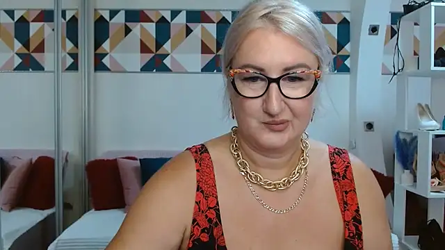 Snapshot of DianaFrances chatting on 07-08-26, 06:40 DianaFrances online show from 07-08-26, 06:40