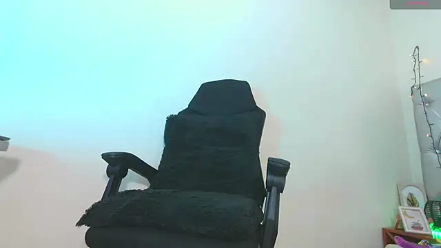 Sharonxt online show from 07-03-26, 06:36