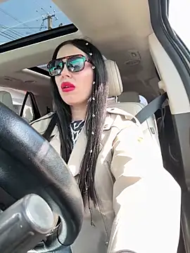 Snapshot of Alenka_ki chatting on 04-13-26, 09:15 Alenka ki online show from 04-13-26, 09:15