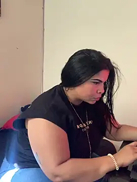 Snapshot of megan_purpura chatting on 05-04-26, 02:13 megan purpura online show from 05-04-26, 02:13