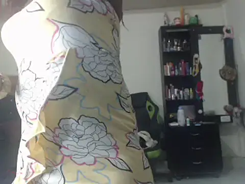 Snapshot of hotbrunettecasandra chatting on 01-24-25, 10:32 hotbrunettecasandra online show from 01-24-25, 10:32