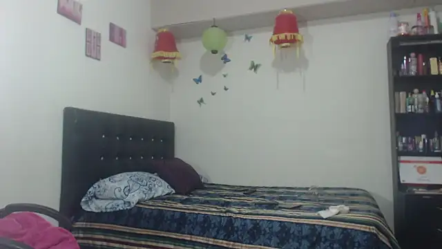 Snapshot of hotbrunettecasandra chatting on 03-12-25, 06:44 hotbrunettecasandra online show from 03-12-25, 06:44