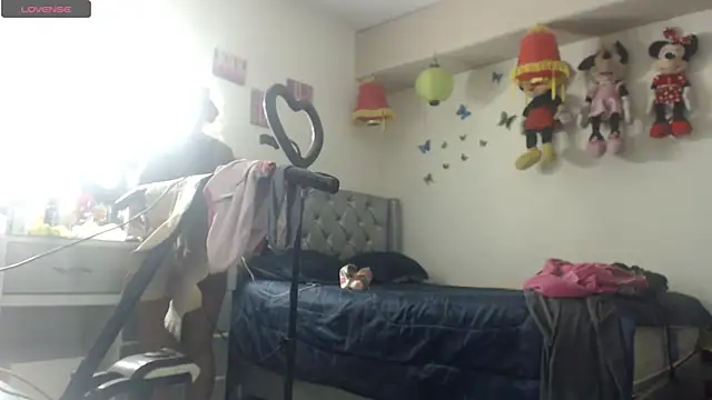 Snapshot of hotbrunettecasandra chatting on 10-20-25, 02:17 hotbrunettecasandra online show from 10-20-25, 02:17