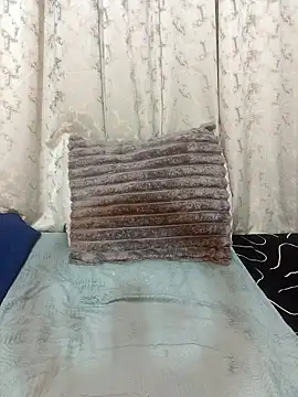 DimpleQueen 01 online show from 04-25-26, 07:00