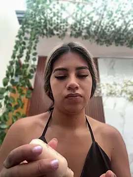 Kimmiebellarie online show from 05-20-26, 01:28