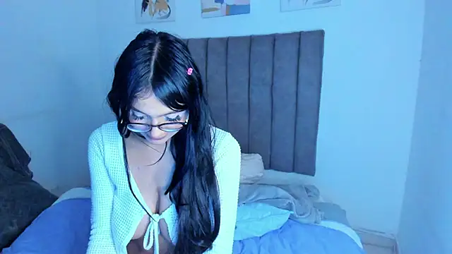 Snapshot of britanny_jones1 chatting on 04-16-26, 09:50 britanny jones1 online show from 04-16-26, 09:50