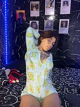 Ashnikko    online show from 06-29-26, 11:38