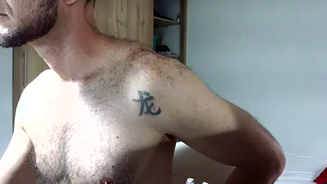 Snapshot of andrew_1520 chatting on 12-16-25, 09:20 andrew 1520 online show from 12-16-25, 09:20