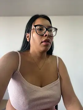 Iam-sophia27 online show from 06-23-26, 05:22