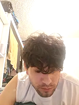 Snapshot of lymp25 chatting on 04-11-26, 03:00 lymp25 online show from 04-11-26, 03:00