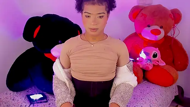 nikolle mistrreHots online show from 05-25-26, 10:16