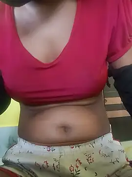 Snapshot of 10th_girl chatting on 06-22-26, 01:07 10th girl online show from 06-22-26, 01:07