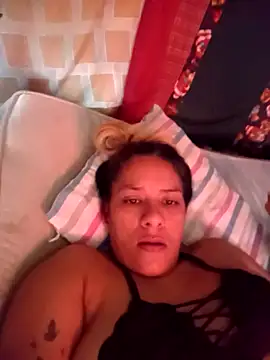 Snapshot of melysexy chatting on 05-04-26, 02:13 melysexy online show from 05-04-26, 02:13