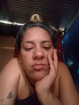 Snapshot of melysexy chatting on 05-13-26, 02:58 melysexy online show from 05-13-26, 02:58