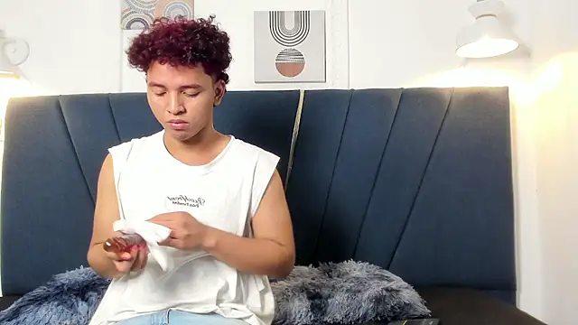 Snapshot of lio_cum23 chatting on 04-14-26, 07:09 lio cum23 online show from 04-14-26, 07:09