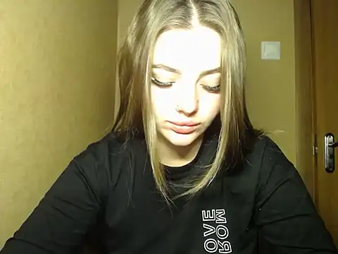 Lola77   online show from 07-30-26, 08:52