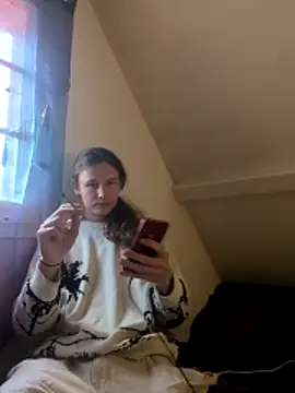 scvndi33 online show from 04-11-26, 02:32