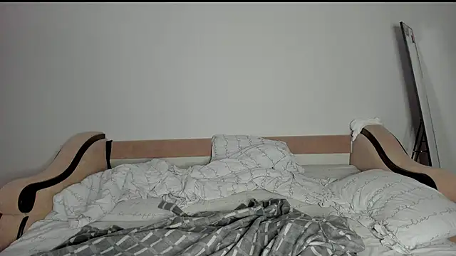 SurfSexCouple1 online show from 05-17-26, 10:06