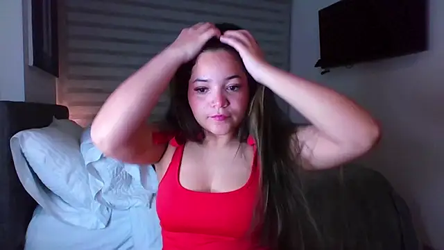 Snapshot of Shadya_ chatting on 06-15-26, 07:32 Shadya online show from 06-15-26, 07:32
