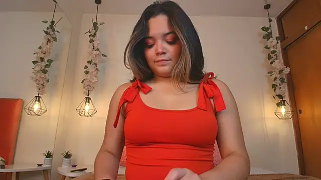 Snapshot of Shadya_ chatting on 07-19-26, 03:43 Shadya online show from 07-19-26, 03:43