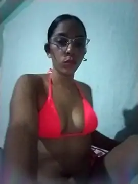 YuliBrayan online show from 04-22-26, 02:47