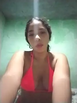 Snapshot of YuliBrayan chatting on 06-24-26, 05:28 YuliBrayan online show from 06-24-26, 05:28
