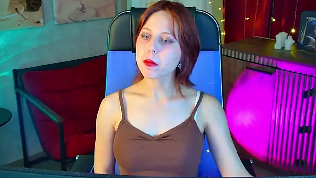 VivienneHebert online show from 05-17-26, 06:55