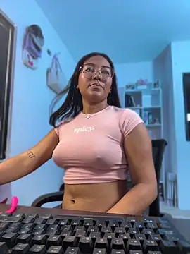 Daliaseren online show from 04-17-26, 03:04