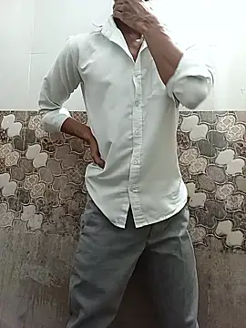 itsmemadhu2019 online show from 05-20-26, 08:04