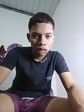 curious straight guy online show from 04-16-26, 02:23