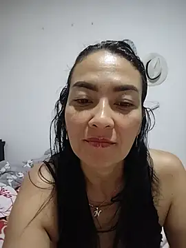LuluDream online show from 06-25-26, 05:34