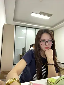 Snapshot of Taosi11 chatting on 06-05-26, 06:42 Taosi11 online show from 06-05-26, 06:42