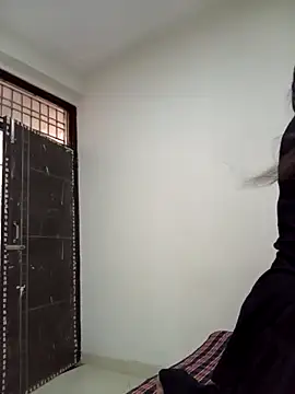 Anjali hot33 online show from 05-15-26, 05:47
