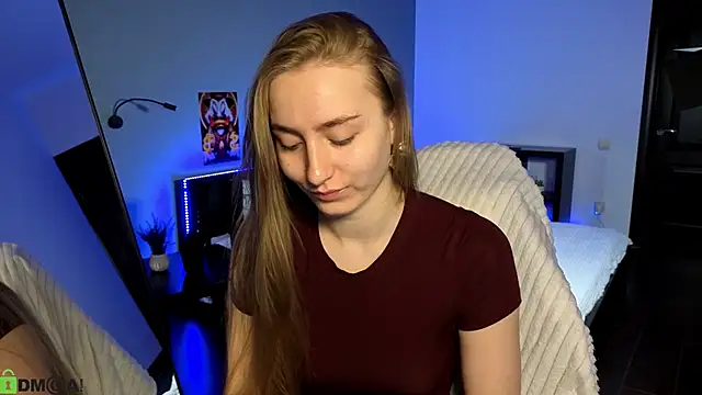 Your Emily25 online show from 05-17-26, 08:01