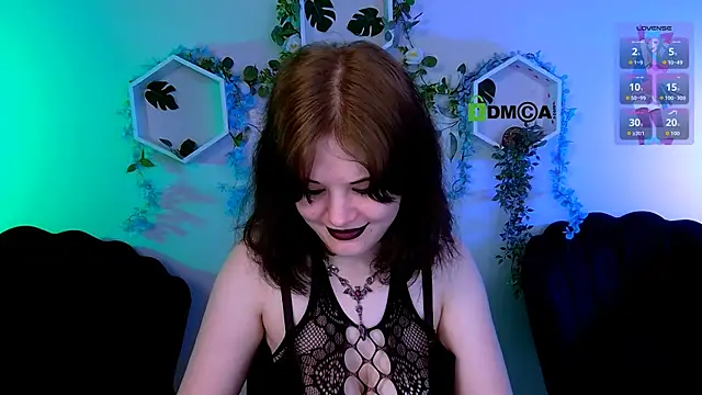 Snapshot of nikki_kiss_ chatting on 06-11-26, 09:07 nikki kiss online show from 06-11-26, 09:07
