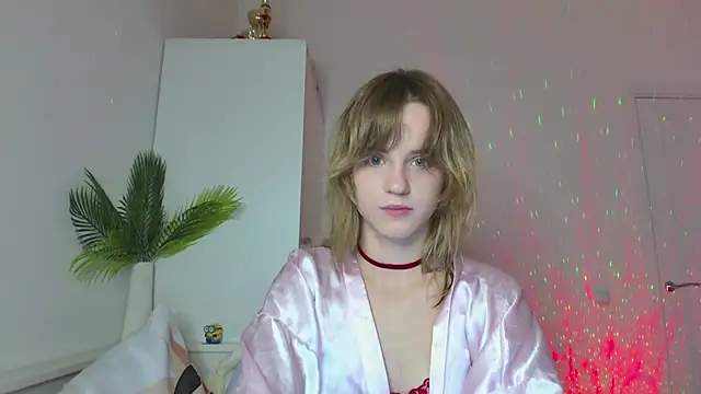 Tessa Shy  online show from 07-28-26, 08:52